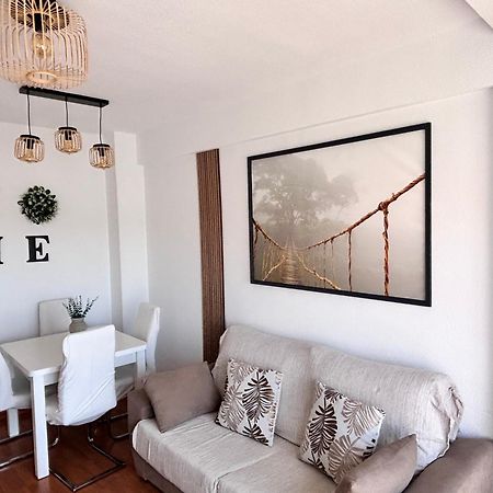 Apartamento Perla 5 Primera Linea De Playa Fuengirola Bagian luar foto