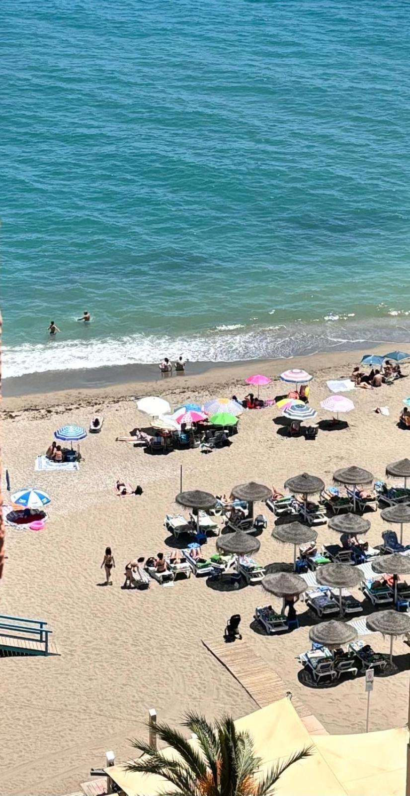 Apartamento Perla 5 Primera Linea De Playa Fuengirola Bagian luar foto